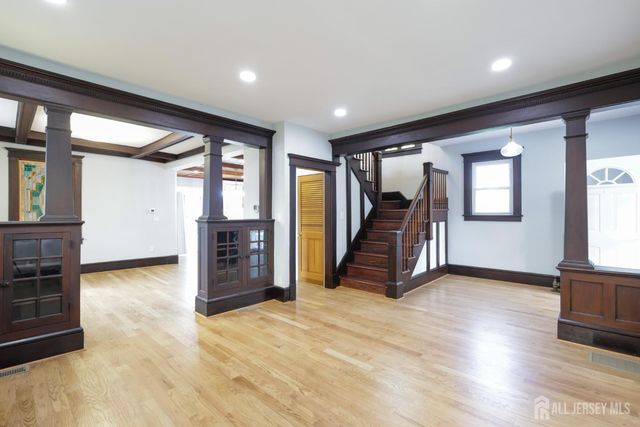 657 Amboy Avenue, Edison, NJ 08837