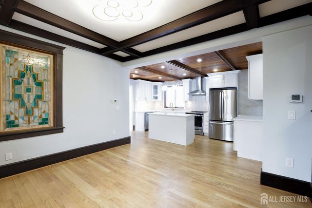 657 Amboy Avenue, Edison, NJ 08837