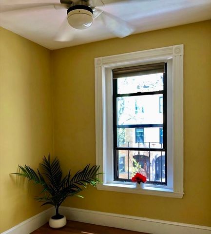 40 Saint Botolph Street 22, Boston, MA 02116