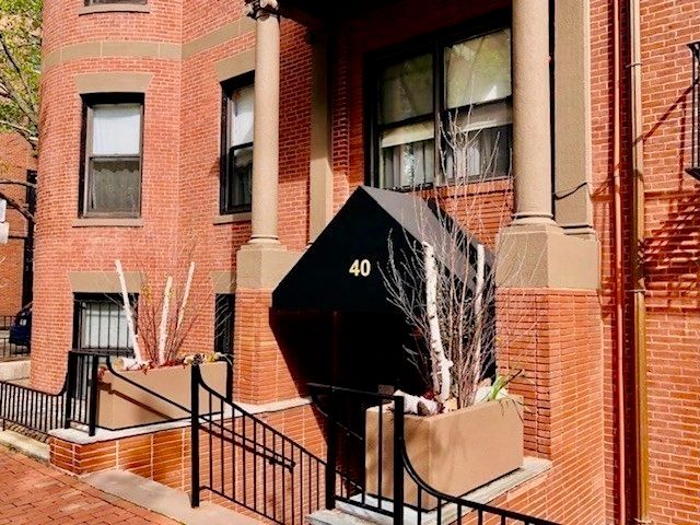 40 Saint Botolph Street 22, Boston, MA 02116