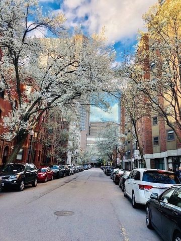 40 Saint Botolph Street 22, Boston, MA 02116