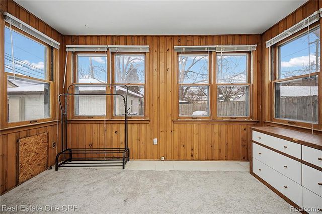 506 W 12 Mile Road, Royal Oak, MI 48073