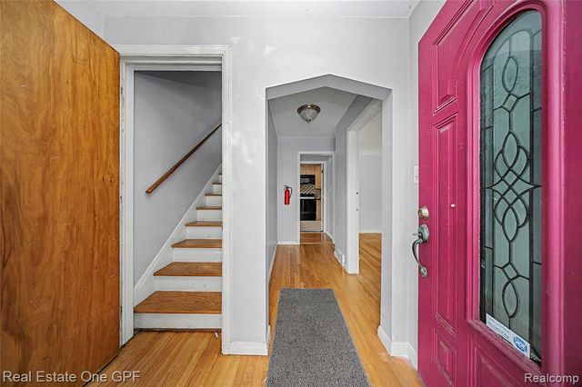 506 W 12 Mile Road, Royal Oak, MI 48073