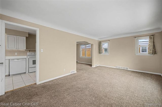 506 W 12 Mile Road, Royal Oak, MI 48073