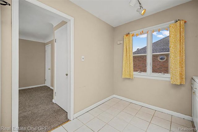 506 W 12 Mile Road, Royal Oak, MI 48073