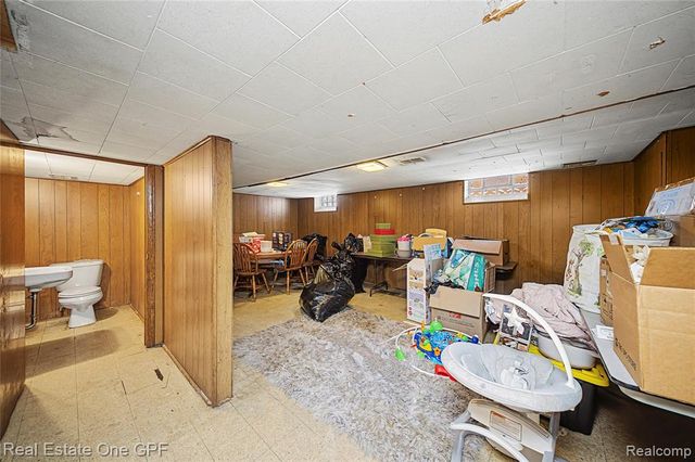 506 W 12 Mile Road, Royal Oak, MI 48073