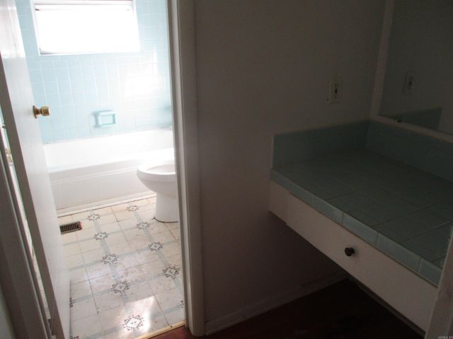 57 White Oak Lane, Little Rock, AR 72227