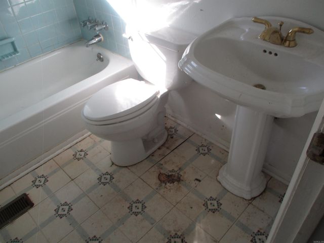 57 White Oak Lane, Little Rock, AR 72227