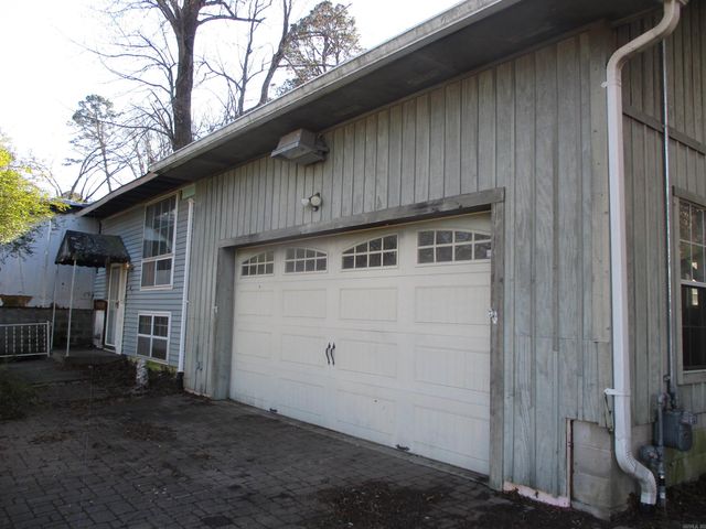 57 White Oak Lane, Little Rock, AR 72227