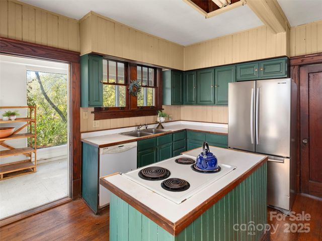 257 Church Street, Waynesville, NC 28786