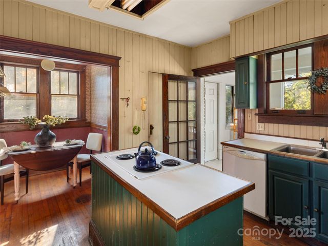 257 Church Street, Waynesville, NC 28786