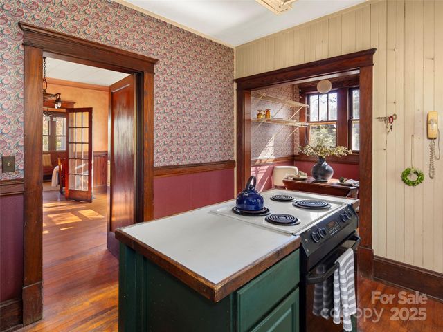 257 Church Street, Waynesville, NC 28786