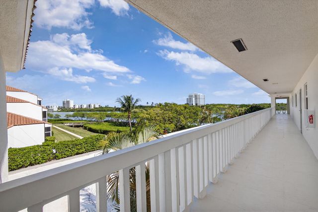 100 Waterway Road A304, Tequesta, FL 33469