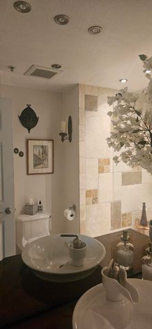 2805 Veronia Drive 107, Palm Beach Gardens, FL 33410