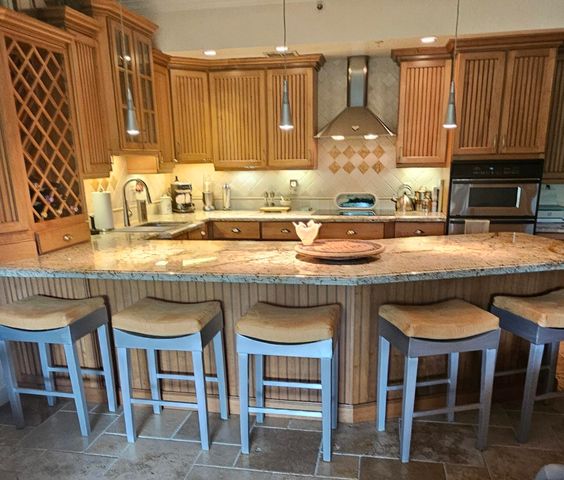 2805 Veronia Drive 107, Palm Beach Gardens, FL 33410