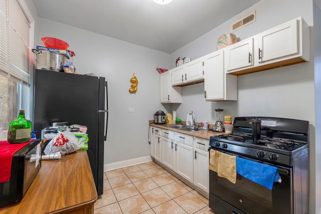 6613 S Justine Street, Chicago, IL 60636