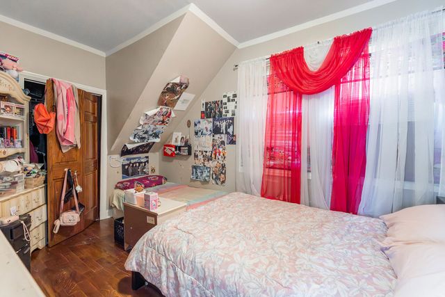 6613 S Justine Street, Chicago, IL 60636