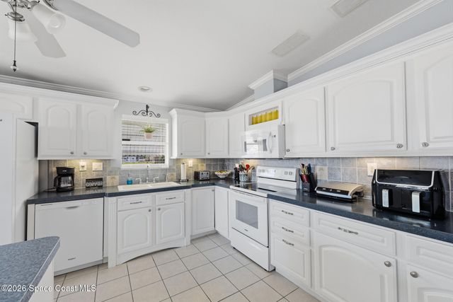 518 Kimberly Circle, Melbourne, FL 32904