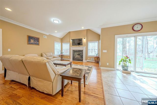 54 Charles Place, Old Tappan, NJ 07675
