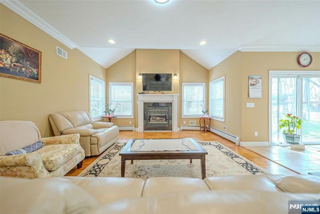 54 Charles Place, Old Tappan, NJ 07675