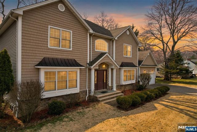 54 Charles Place, Old Tappan, NJ 07675