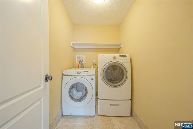 54 Charles Place, Old Tappan, NJ 07675