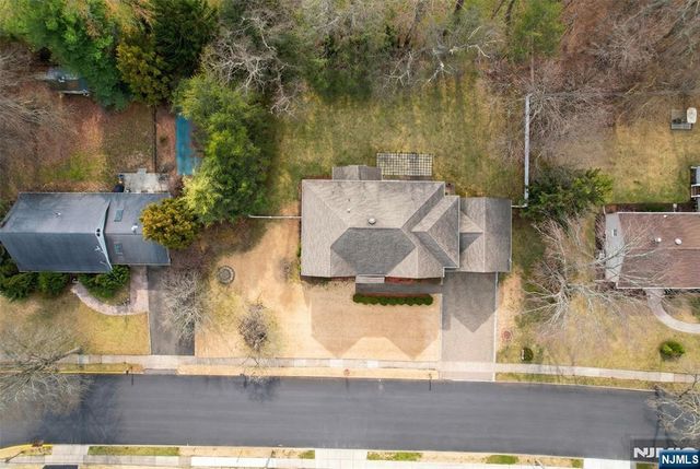 54 Charles Place, Old Tappan, NJ 07675