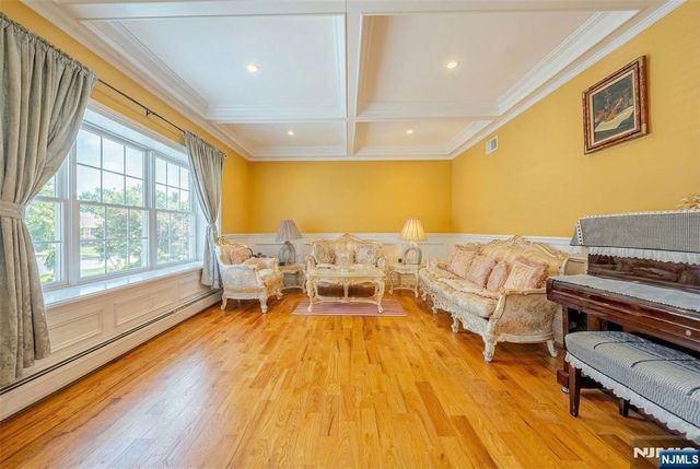 54 Charles Place, Old Tappan, NJ 07675