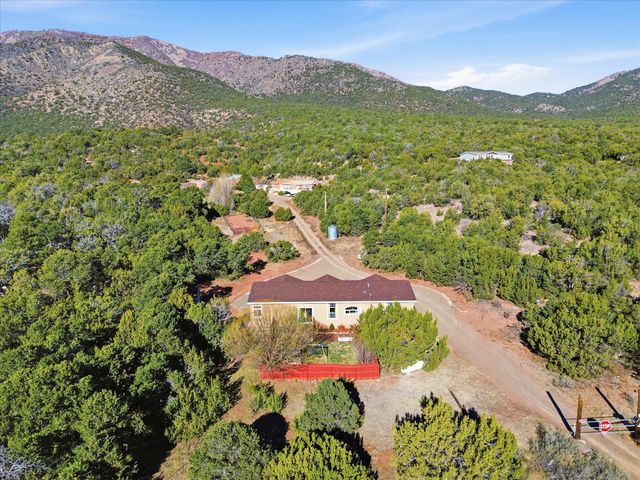 43 Morning Star Road, Edgewood, NM 87015