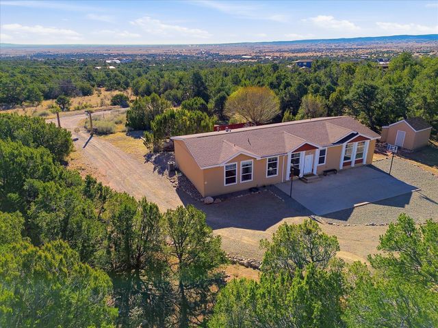 43 Morning Star Road, Edgewood, NM 87015