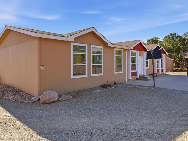 43 Morning Star Road, Edgewood, NM 87015