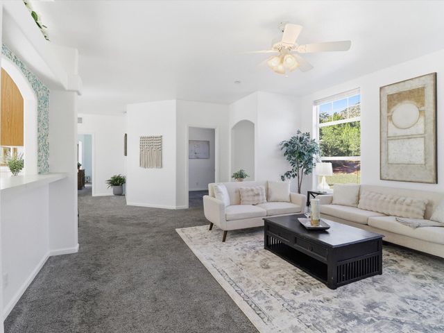 43 Morning Star Road, Edgewood, NM 87015