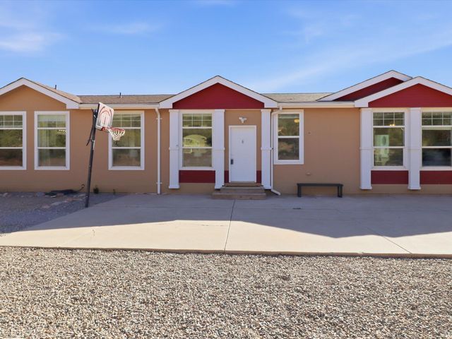 43 Morning Star Road, Edgewood, NM 87015