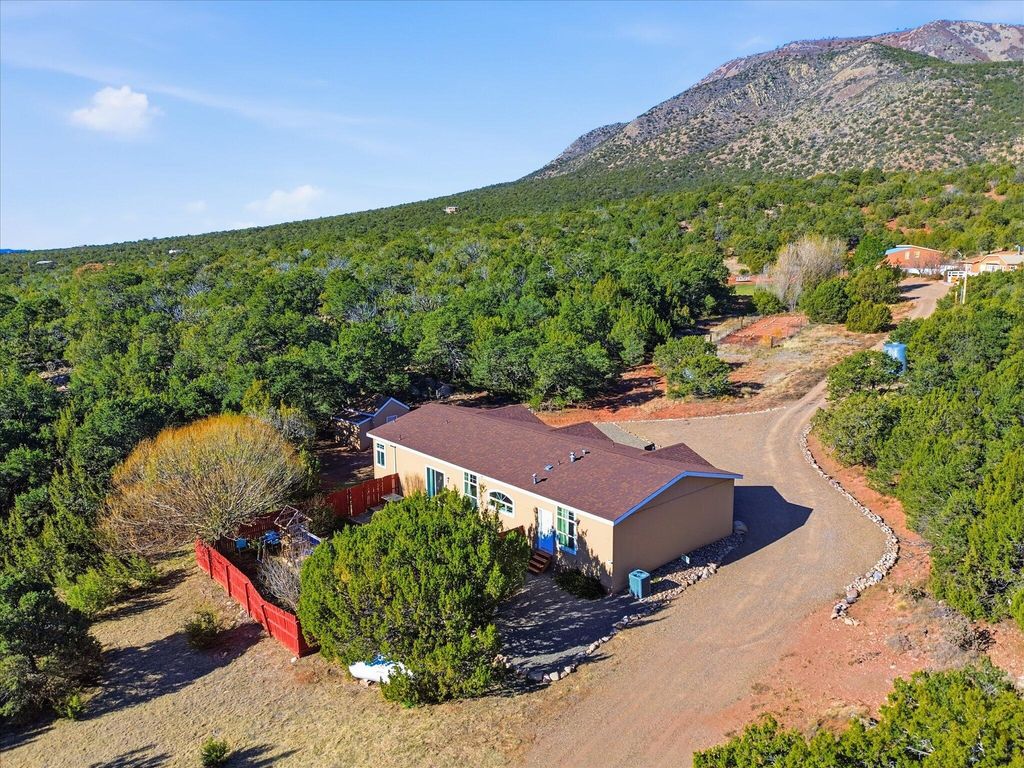 43 Morning Star Road, Edgewood, NM 87015