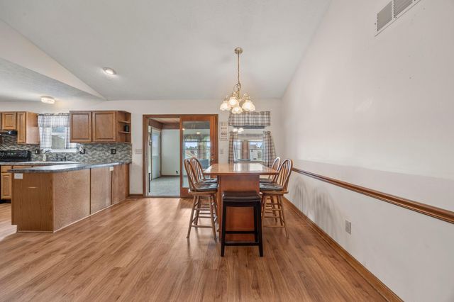 180 Jefferson Ridge Drive, Pataskala, OH 43062