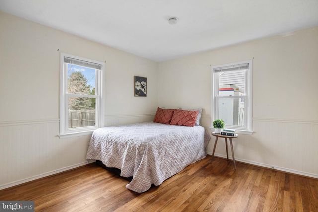 405 E 7TH AVE, Ranson, WV 25438