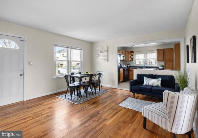 405 E 7TH AVE, Ranson, WV 25438