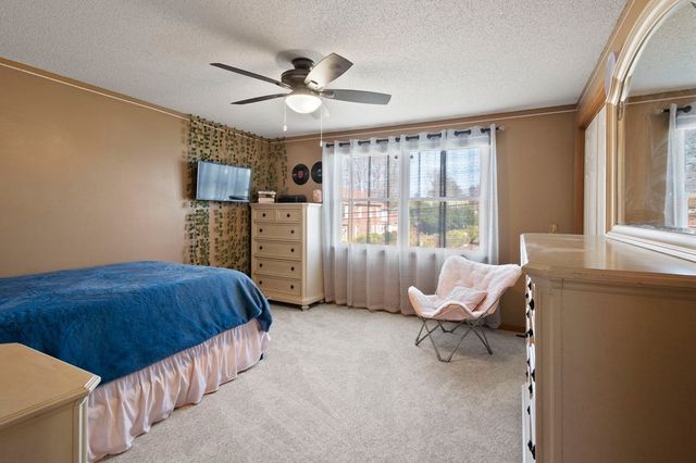 45 Somers Rd, East Longmeadow, MA 01028