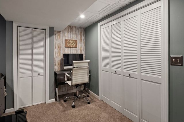 45 Somers Rd, East Longmeadow, MA 01028