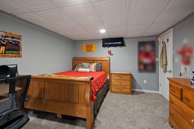 45 Somers Rd, East Longmeadow, MA 01028