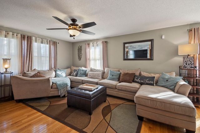 45 Somers Rd, East Longmeadow, MA 01028