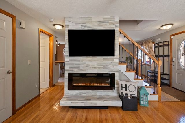 45 Somers Rd, East Longmeadow, MA 01028