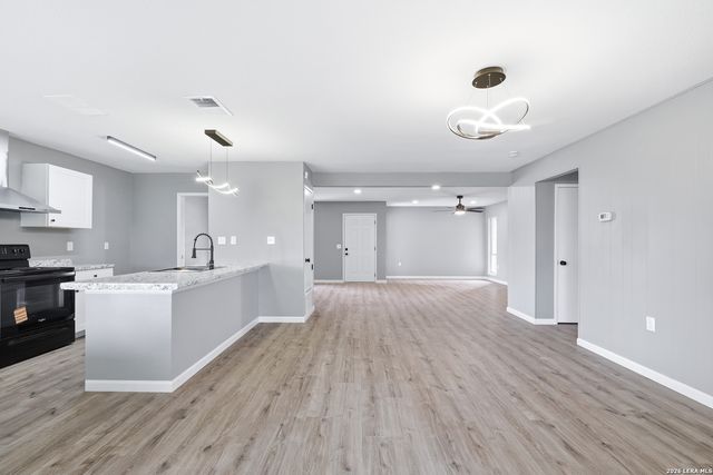 4302 Shallow Water, San Antonio, TX 78233