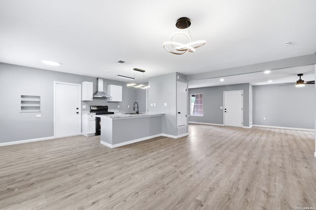 4302 Shallow Water, San Antonio, TX 78233