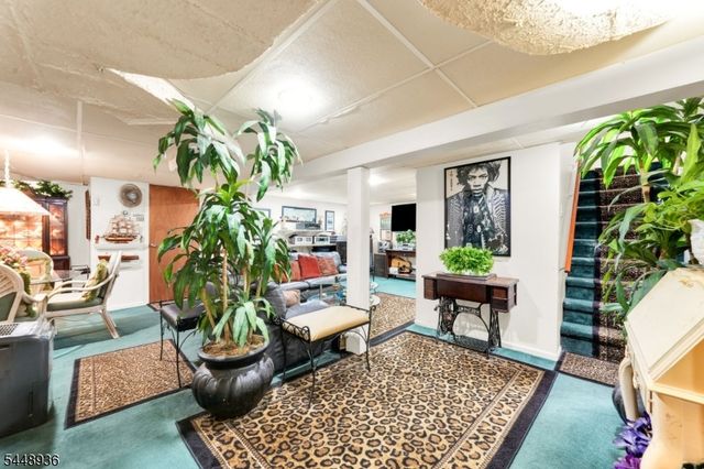 63 Hazel Ave, Livingston Twp., NJ 07039