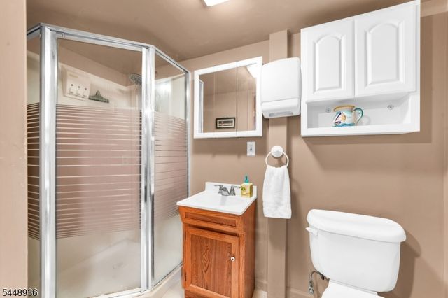 63 Hazel Ave, Livingston Twp., NJ 07039