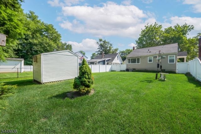 63 Hazel Ave, Livingston Twp., NJ 07039