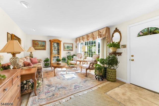 63 Hazel Ave, Livingston Twp., NJ 07039