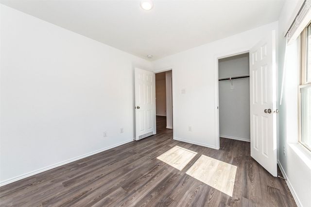 8830 Bar Harbor Drive, Baytown, TX 77521