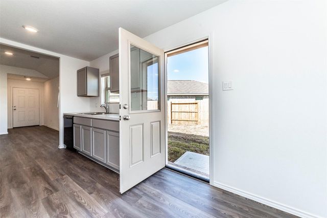 8830 Bar Harbor Drive, Baytown, TX 77521